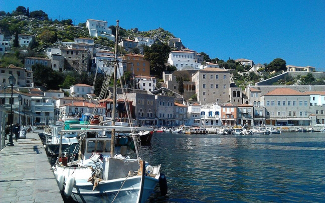 Οι 100 ελληνικοί προορισμοί για φθινόπωρο και για χειμώνα
