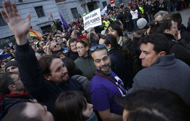 Δημοσκόπηση φέρνει δεύτερους τους Podemos στην Ισπανία