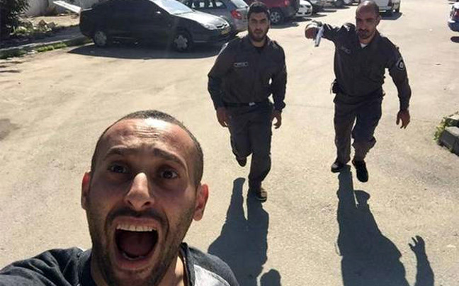 Παλαιστίνιος έβγαλε selfie ενώ τον κυνηγούσαν Ισραηλινοί