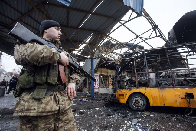 Τέσσερις νεκροί σε βομβιστική επίθεση στο Ντονέτσκ
