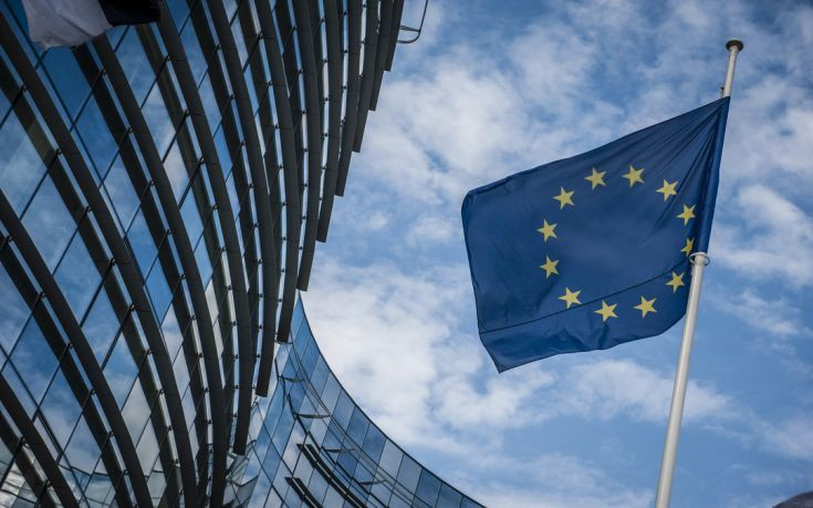 Η Κομισιόν παρακολουθεί την κατάσταση μετά την κατάρρευση της Silicon Valley Bank