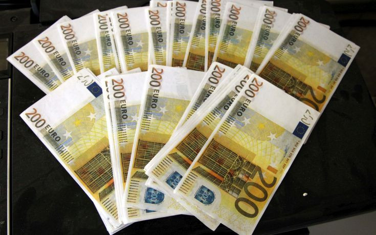 Λαχειοπώλης βρήκε και παρέδωσε 1.200 ευρώ