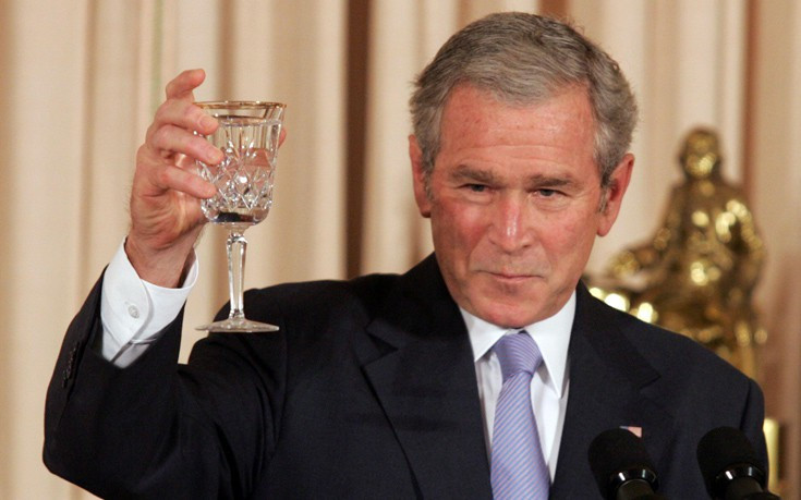 Κάλεσμα Τζορτζ Μπους στους Σκοπιανούς να ψηφίσουν «ναι» στο δημοψήφισμα