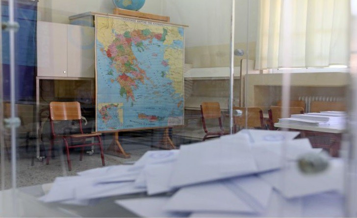 Δημοσκόπηση Marc: Στις 6,1 μονάδες η διαφορά της Νέας Δημοκρατίας από τον ΣΥΡΙΖΑ