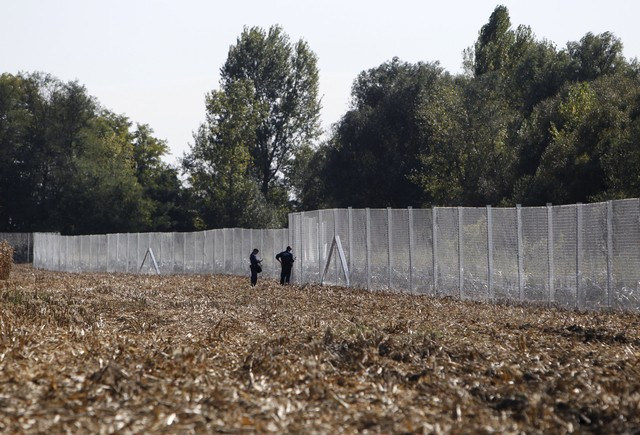Ολοκληρώθηκε η κατασκευή του φράχτη στα σύνορα της Ουγγαρίας με την Κροατία