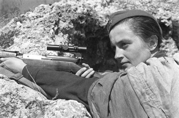 Η ελεύθερη σκοπευτής που τρομοκρατούσε τους Ναζί