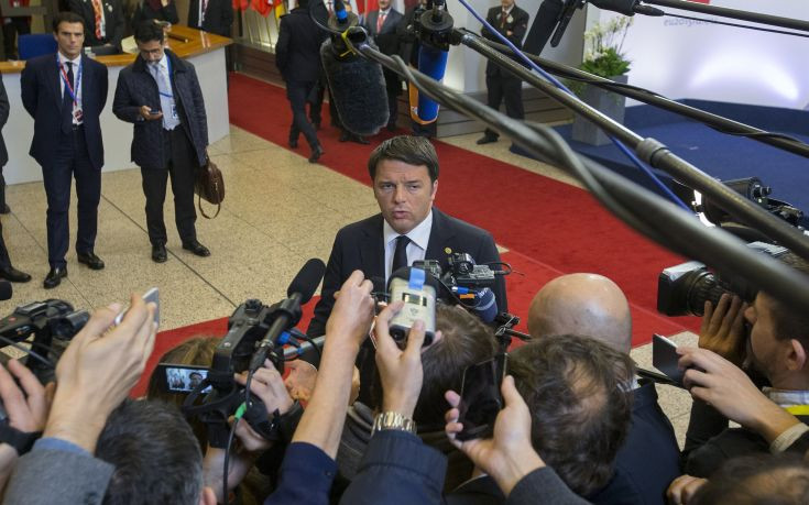 Ρέντσι: Ο πρόεδρος της Ε.Ε. υποβίβασε τις προσπάθειες των Ιταλών για τους πρόσφυγες
