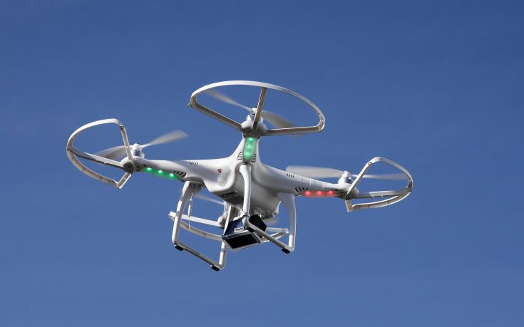Παρά τρίχα σύγκρουση αεροσκάφους με drone