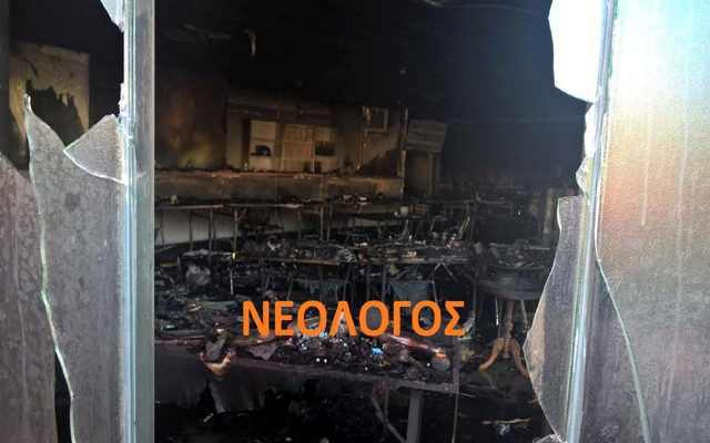Μεγάλες ζημιές από φωτιά στο δημαρχείο Παλλήνης
