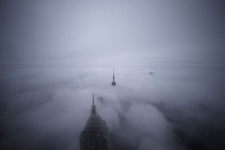 Ουρανοξύστες χαμένοι στην ομίχλη