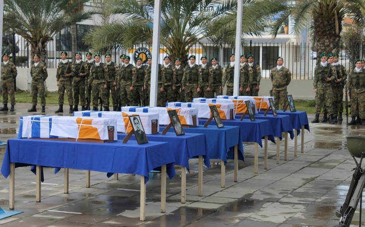 Παραδόθηκαν στον Βίτσα τα λείψανα ελλήνων στρατιωτικών που έπεσαν στην Κύπρο