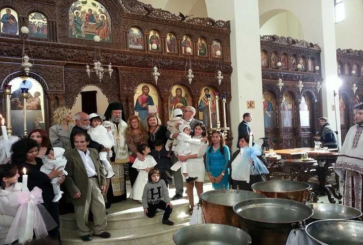 Με έξοδα της Αρχιεπισκοπής Κύπρου βαπτίστηκαν 15 παιδιά