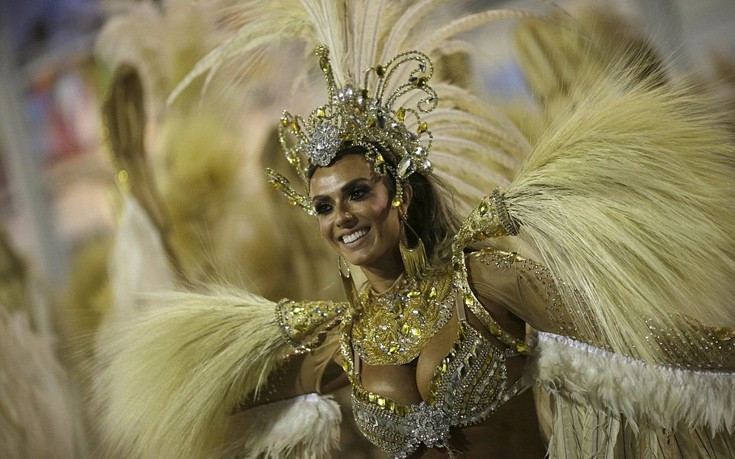 Το καρναβάλι «έσβησε» τις συστάσεις ένδυσης κατά του ιού Ζίκα στη Βραζιλία