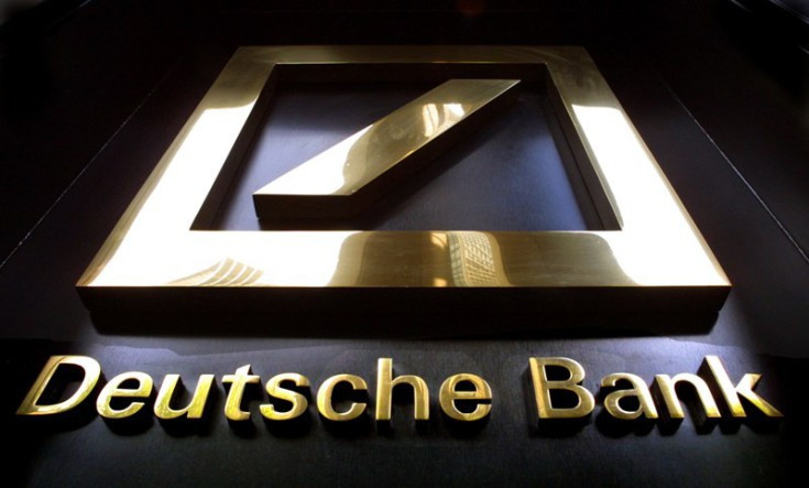 Χαστούκι από τη Fitch με υποβάθμιση της Deutsche Bank