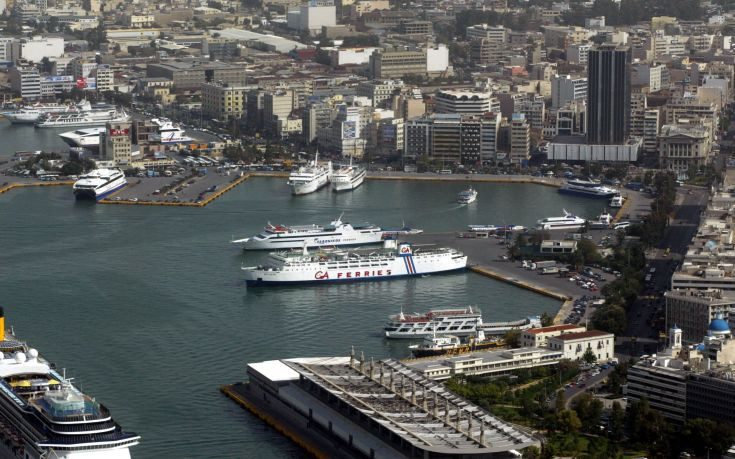 Σορός γυναίκας εντοπίστηκε στο λιμάνι του Πειραιά