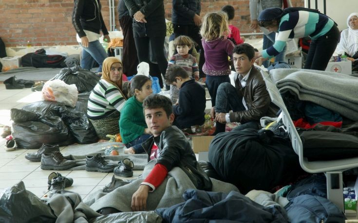 Στις 5.000 οι προσλήψεις σε δήμους και κέντρα φιλοξενίας προσφύγων