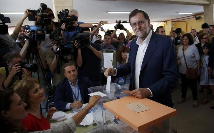 Νικητής τον ισπανικών εκλογών ο Ραχόι, χαμένοι οι Podemos