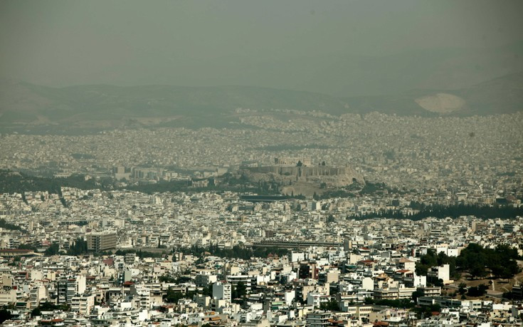 Καθαρότερος ο ουρανός στην Αθήνα μετά από τα περιοριστικά μέτρα λόγω κορονοϊού