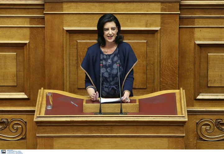 Βάκη: Η επιστροφή των συλλογικών συμβάσεων εργασίας είναι κόκκινη γραμμή για την κυβέρνηση