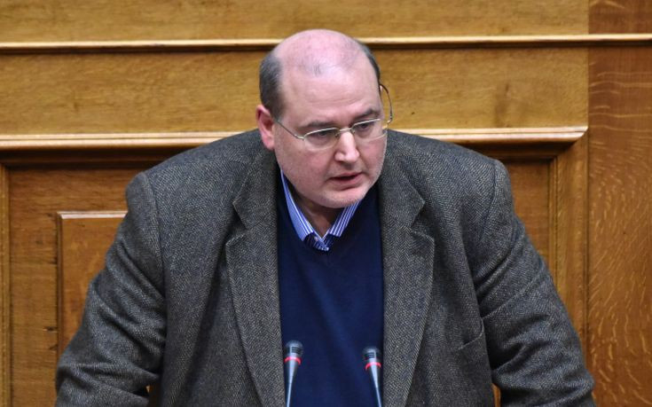 Φίλης: Δεν συμμετείχα στην ψηφοφορία για το Ελληνικό γιατί υπονομεύει τη ρύθμιση του ΣΥΡΙΖΑ