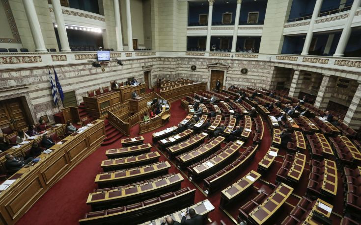 Τροπολογία στη Βουλή για την επαναφορά του μειωμένου ΦΠΑ στα νησιά