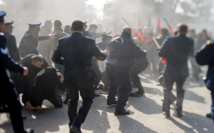 Σοβαρά τραυματίας διαδηλωτής που προσήχθη στα Ιωάννινα