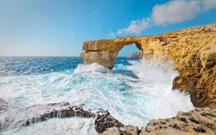 Κατέρρευσε η διάσημη βραχώδης αψίδα στο Γκόζο της Μάλτας