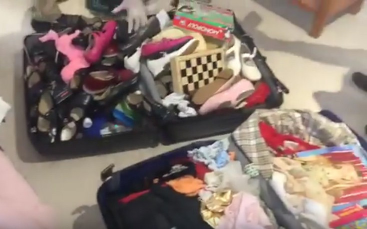 Παιχνίδια και κούκλες βρέθηκαν στη βαλίτσα γιατρού που συνελήφθη για παιδοφιλία