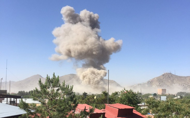 Πληροφορίες για δεκάδες νεκρούς από την πολύ ισχυρή έκρηξη στην Καμπούλ