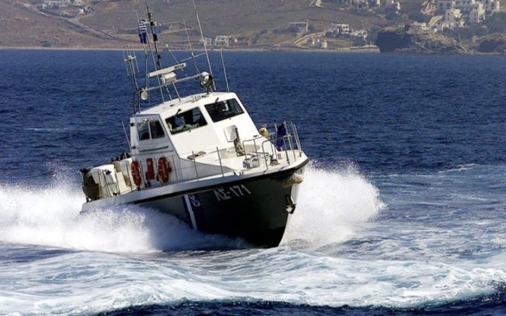 Ακυβέρνητο ιστιοφόρο λόγω μηχανικής βλάβης νότια της Κέας
