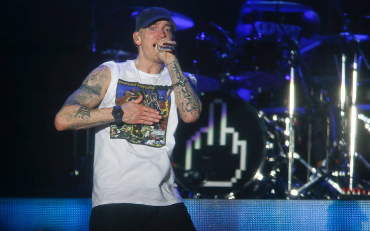 Ακόμα και ο Eminem χρησιμοποιεί εφαρμογές για να γνωρίζει γυναίκες