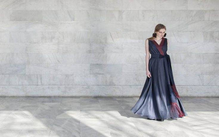 Επίδειξη μόδας στην αυλή του Ηρωδείου για τον οίκο της Μαρέβας Γκραμπόφσκι