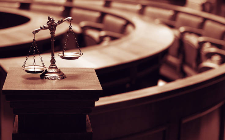 Δικηγόροι αντιδρούν στη δημιουργία ασφαλιστικών κλάσεων με βάση τα έτη δικηγορίας