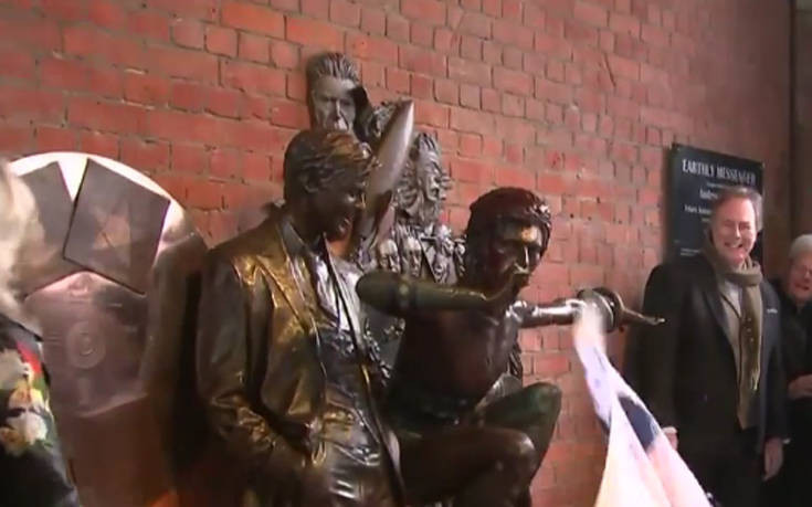 Βανδάλισαν άγαλμα του Ντέιβιντ Μπάουι