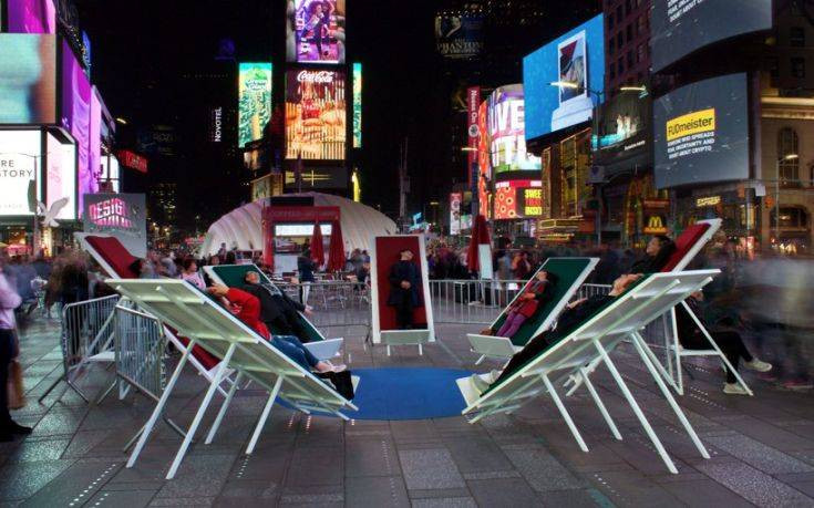 Διαλογισμός στην… Times Square