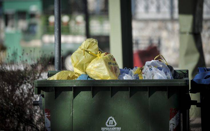 Θεσσαλονίκη: Έκκληση στους κατοίκους του κέντρου να μην κατεβάζουν σκουπίδια τις επόμενες τρεις ημέρες