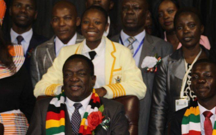 Τραυματίες από την έκρηξη σε ομιλία του προέδρου της Ζιμπάμπουε