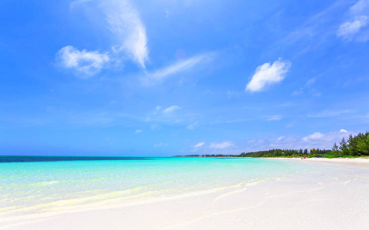 Εξωτικές παραλίες με ολόλευκες αμμουδιές στις Μπαχάμες