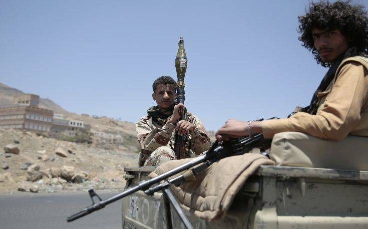 Ηνωμένα Αραβικά Εμιράτα: Αναχαίτισαν βαλλιστικό πύραυλο που εκτόξευσαν οι αντάρτες Χούθι της Υεμένης