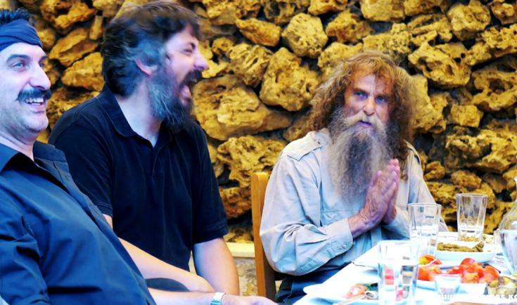 O ημιμαραθώνιος Κρήτης επιστρέφει με τον… Γερμανό που τρέχει να γλιτώσει το προξενιό