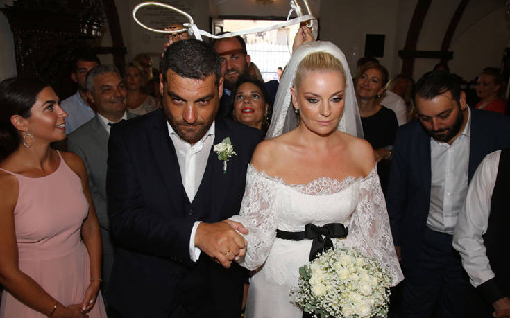 Ελισάβετ Μουτάφη &#8211; Μάνος Νιφλής: Γιορτάζουν τα 5 χρόνια γάμου τους &#8211; Οι φωτογραφίες που ανέβασαν στα social media τους