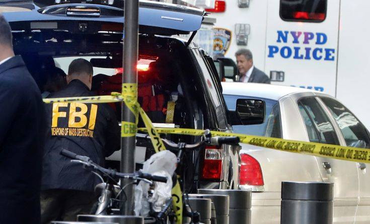Ευρεία έρευνα διεξάγει το FBI μετά την αποστολή των τρομοδεμάτων στις ΗΠΑ