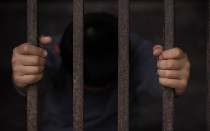 Ναρκωτικά σε κουβά γιαουρτιού είχε κρύψει «δαιμόνιος» κρατούμενος στις φυλακές Δομοκού