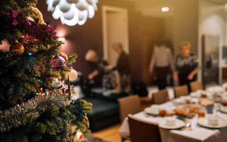 Η πεθερά ζήτησε από την οικογένεια να πληρώσει… ρεφενέ το χριστουγεννιάτικο τραπέζι