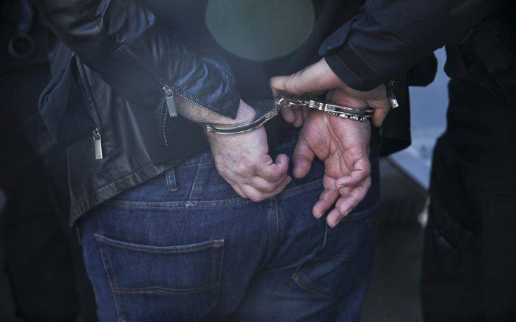 Συλλήψεις για παράνομα τυχερά παιχνίδια στη Ρόδο