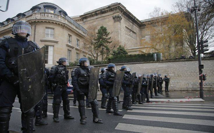 Σε συναγερμό οι γαλλικές αρχές για τις κινητοποιήσεις