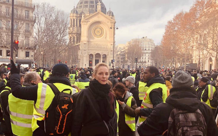 Η Ούμα Θέρμαν στο Παρίσι με τα «κίτρινα γιλέκα»
