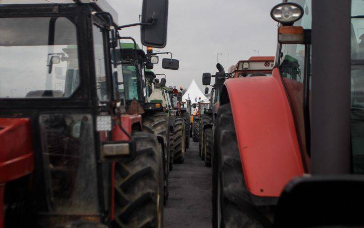 Αγρότες θα αποκλείσουν με τρακτέρ την Εγνατία στη ΔΕΘ