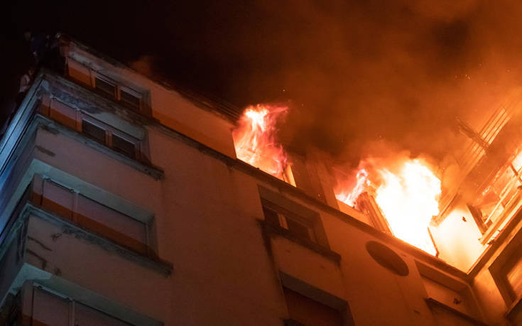 Πολύνεκρη φωτιά σε ξενοδοχείο στο Νέο Δελχί