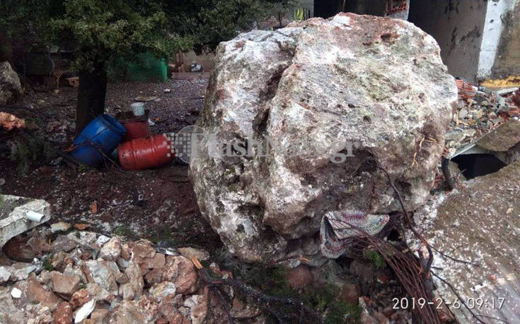 Φωτογραφίες από τον βράχο που έπεσε σε σπίτι στα Σφακιά